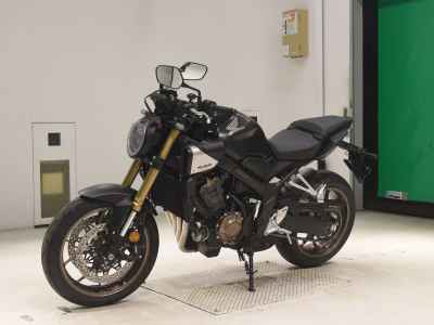 Honda CB650R E-Clutch 2025