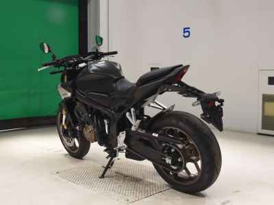 Honda CB650R E-Clutch 2025