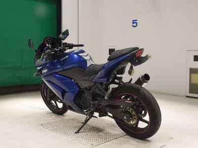 Kawasaki Ninja 250R 2011