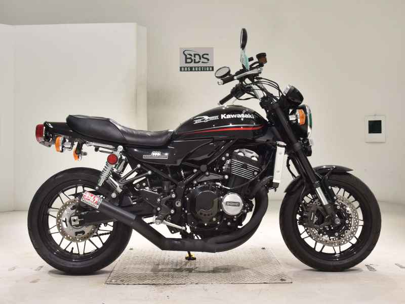 Kawasaki Z900RS 2023