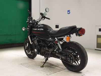 Kawasaki Z900RS 2023