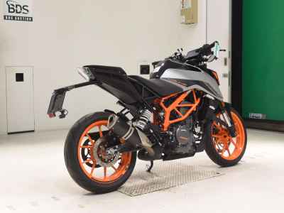 KTM 390 Duke 2021