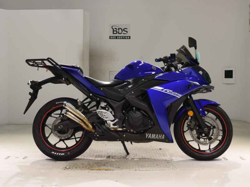 Yamaha YZF-R25 2015