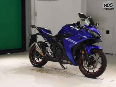 Yamaha YZF-R25 2015