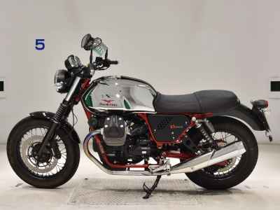 Moto Guzzi V7 II Racer 2016