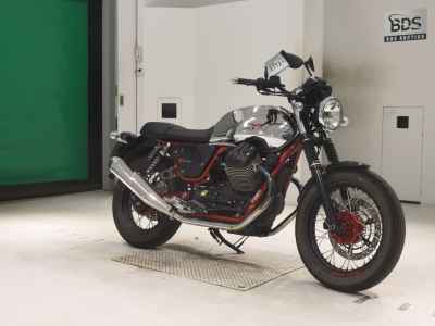 Moto Guzzi V7 II Racer 2016