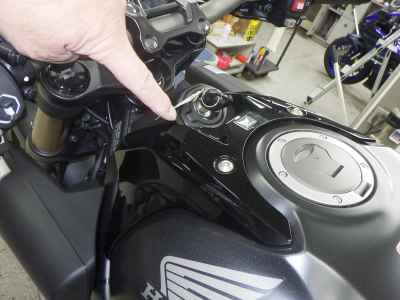 Honda CB650R E-Clutch 2024