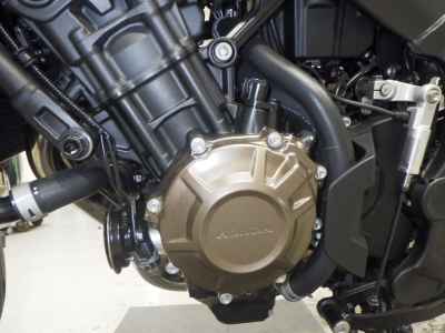 Honda CB650R E-Clutch 2024