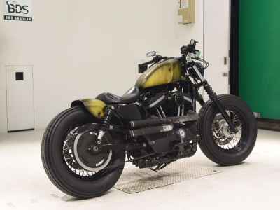 Harley-Davidson Sportster Custom XL1200C 2013