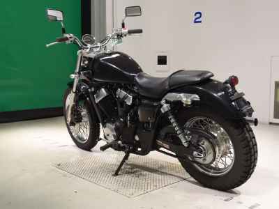 Honda VT400S 2011