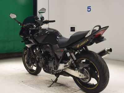 Honda CB400 Super Boldor 2010