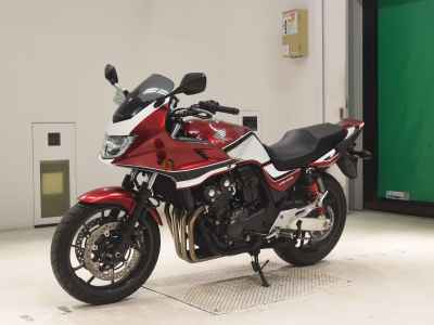 Honda CB400 Super Boldor 2019