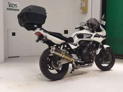 Honda CB400 Super Boldor 2010