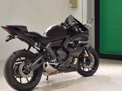 Yamaha YZF-R7 2024