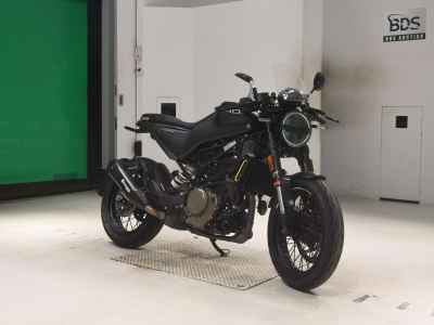 Husqvarna Svartpilen 401 2022