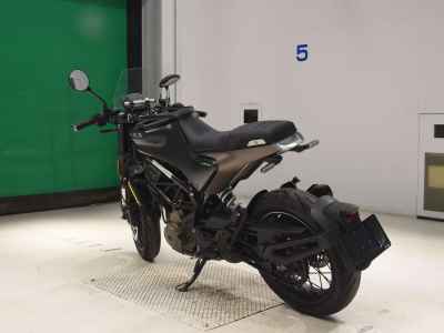 Husqvarna Svartpilen 401 2022