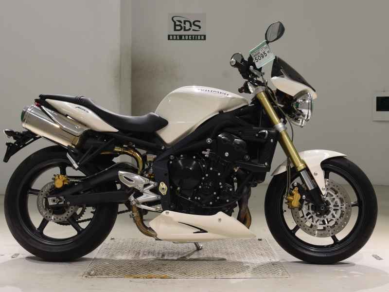 Triumph Street Triple 2008
