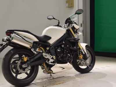Triumph Street Triple 2008