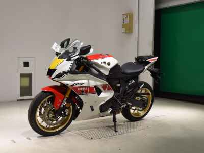 Yamaha YZF-R7 2022