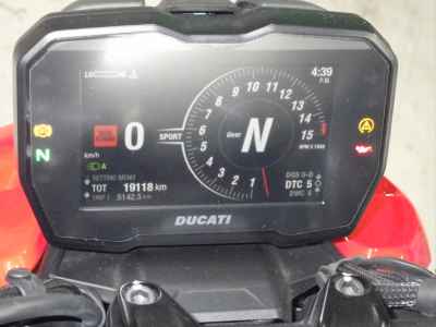 Ducati Streetfighter V4S 2021