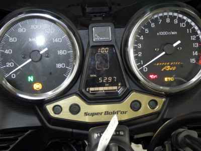 Honda CB400 Super Boldor 2022