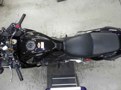 Honda CB400 Super Boldor 2022