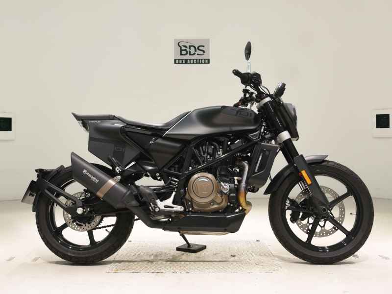 Husqvarna Svartpilen 701 2022