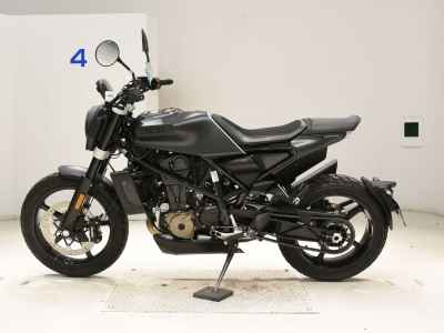 Husqvarna Svartpilen 701 2022