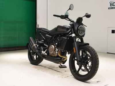 Husqvarna Svartpilen 701 2022