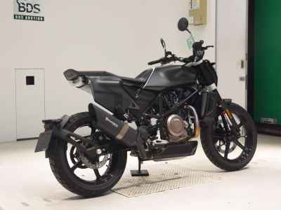 Husqvarna Svartpilen 701 2022