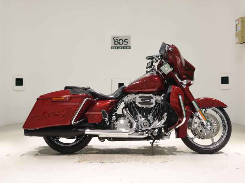 Harley-Davidson Street Glide FLHXSE1800 2016