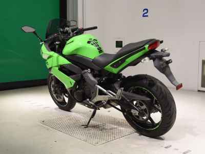 Kawasaki Ninja 400R 2011