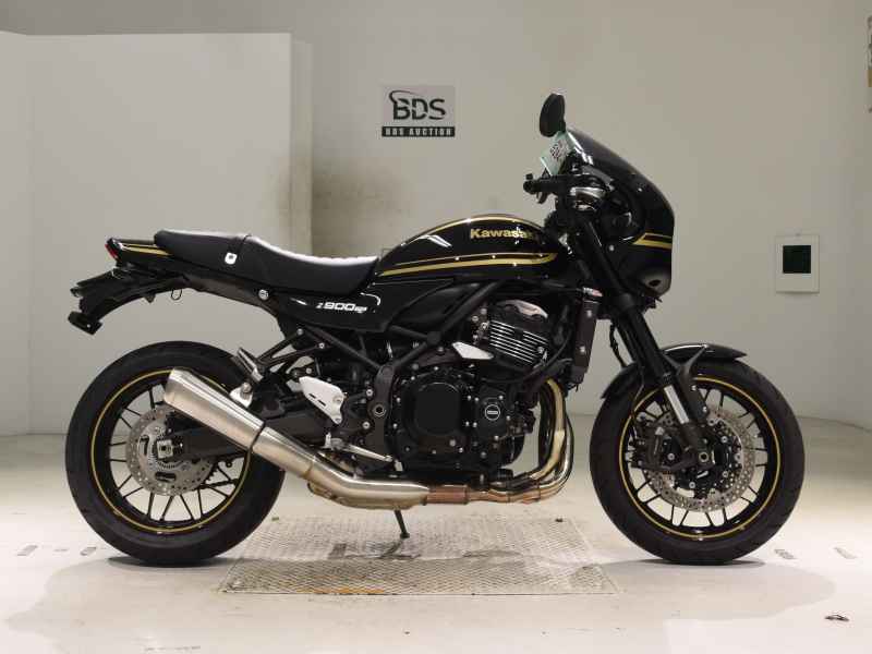 Kawasaki Z900RS 2023