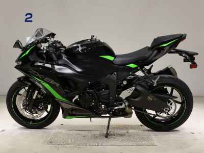 Kawasaki Ninja ZX-6R 2025