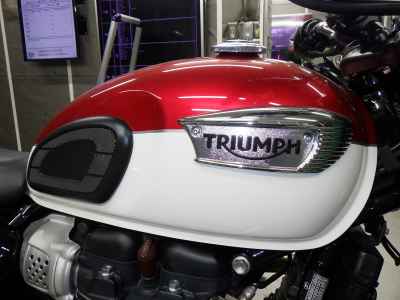 Triumph Bonneville T100 2024