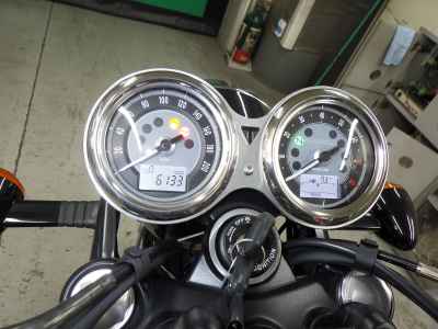 Triumph Bonneville T100 2024