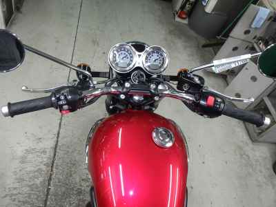 Triumph Bonneville T100 2024