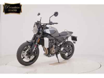 Husqvarna Svartpilen 801 2025