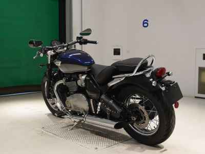 Triumph Bonneville Speedmaster 2023