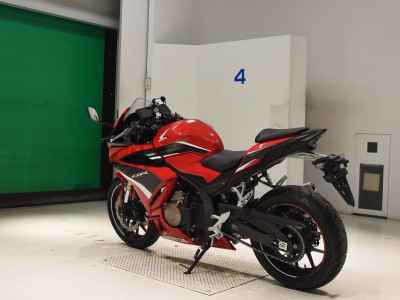 Honda CBR400R 2022