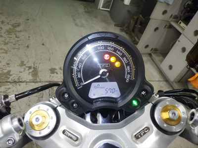 Triumph Bonneville Bobber 2025