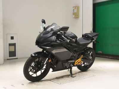 Yamaha YZF-R25 2025