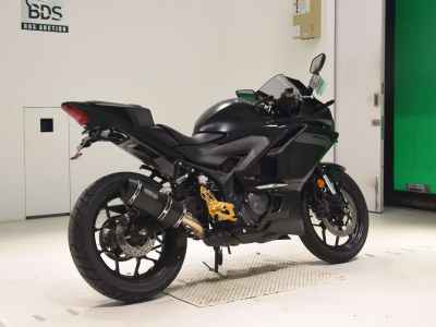 Yamaha YZF-R25 2025