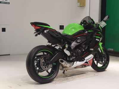 Kawasaki Ninja ZX-25R 2022