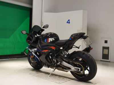 BMW M1000RR 2023