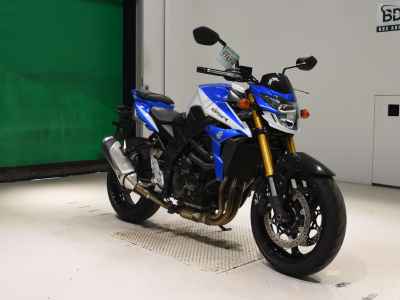 Suzuki GSR750 2015