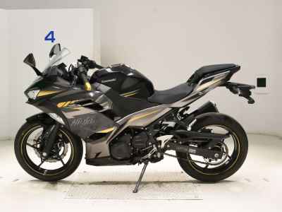 Kawasaki Ninja 400 2022