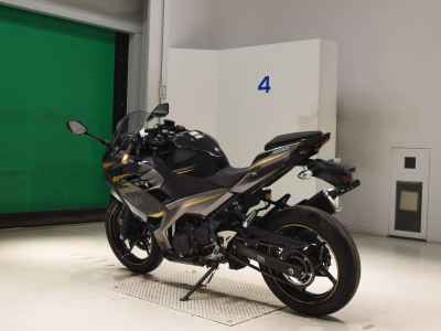 Kawasaki Ninja 400 2022