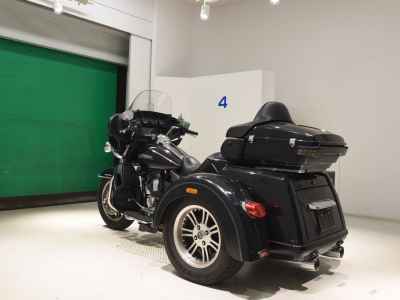 Harley-Davidson Electra Glide FLHTCU1690 Trike 2014