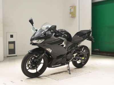 Kawasaki Ninja 400R 2018